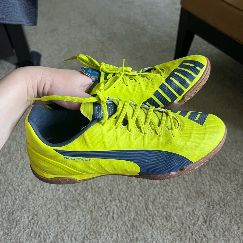 PUMA sport shoes